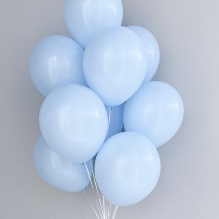 Шары нежно голубые